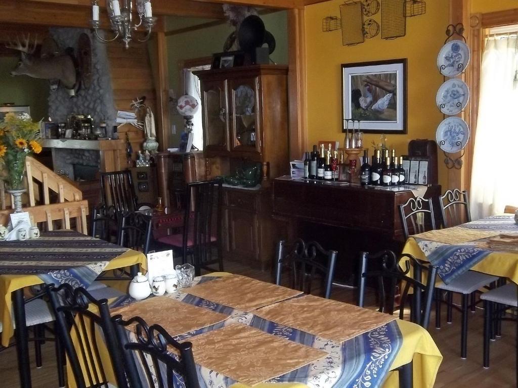Gite La Halte Du Verger Bed And Breakfast รีวีแยร์-ดู-ลู ภายนอก รูปภาพ