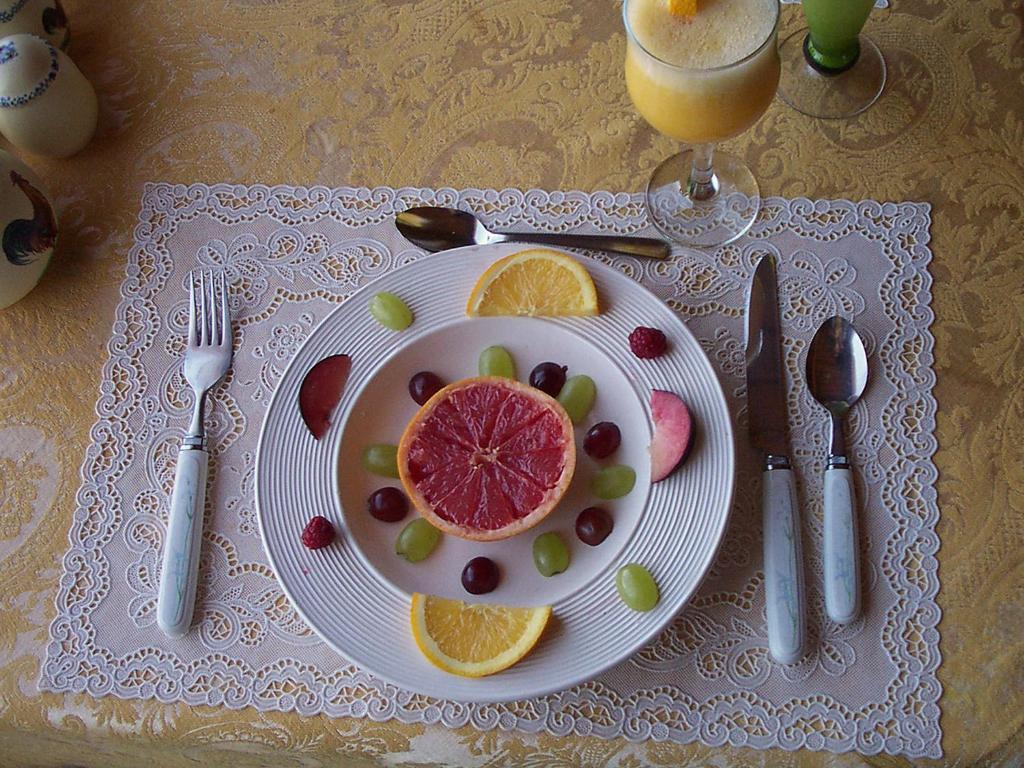 Gite La Halte Du Verger Bed And Breakfast รีวีแยร์-ดู-ลู ภายนอก รูปภาพ